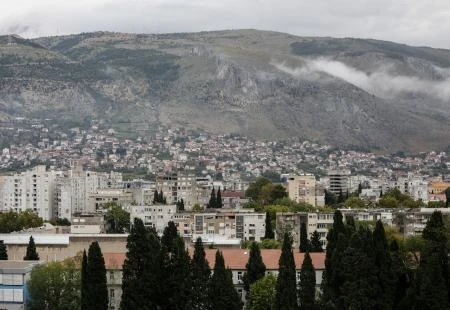 Oblaci, magla i temperatura do 20 stupnjeva
