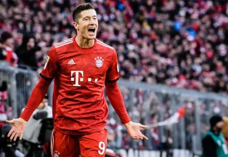 'Hat-trick' Lewandowskog za pobjedu Bayerna