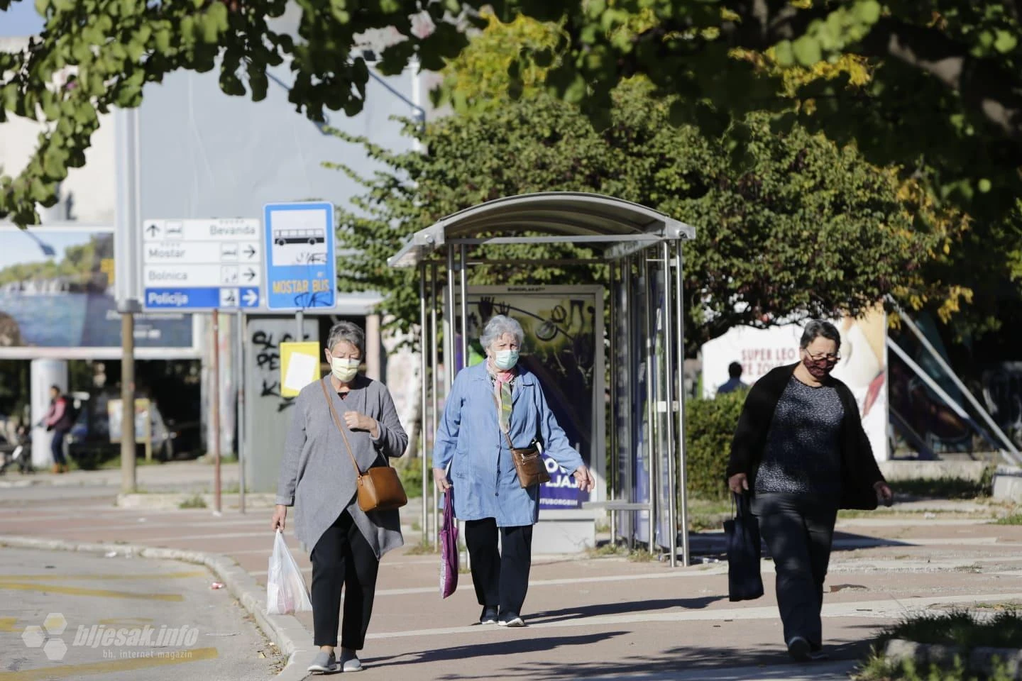 Japanci: Maske - zaštita i rizik