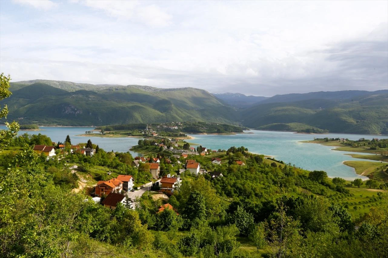 Iako je najbogatija općina, građani se najviše iseljavaju iz Prozor-Rame