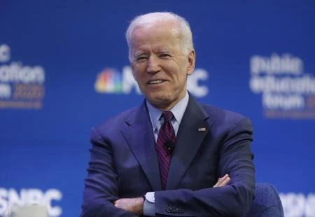 Biden osporio Trumpovu tvrdnju da je cjepivo blizu