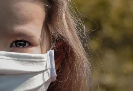U ZHŽ-u ministarstvo podijelilo djeci maske čudne kvalitete?