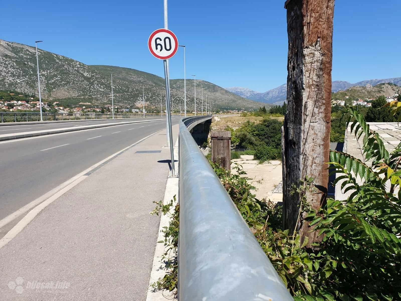 Mostar: Građani spasili djevojku koja je pokušala izvršiti samoubojstvo