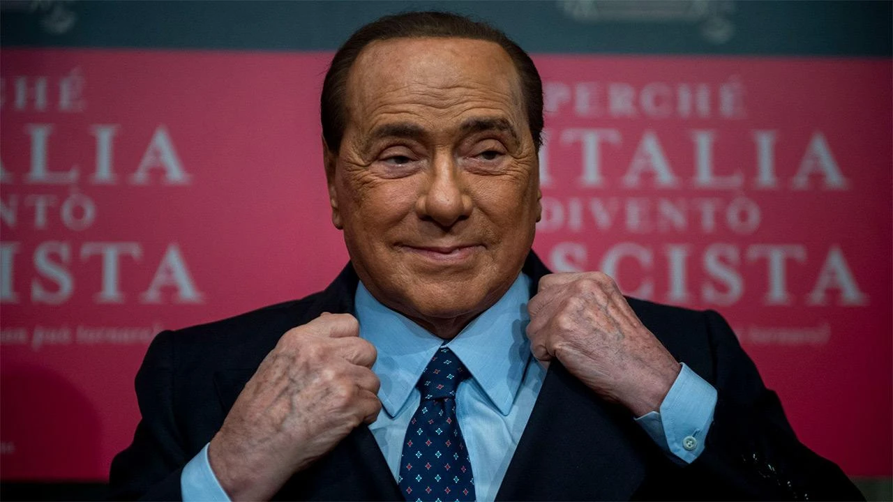 Berlusconi nakon susreta s milijunašem dobio koronu