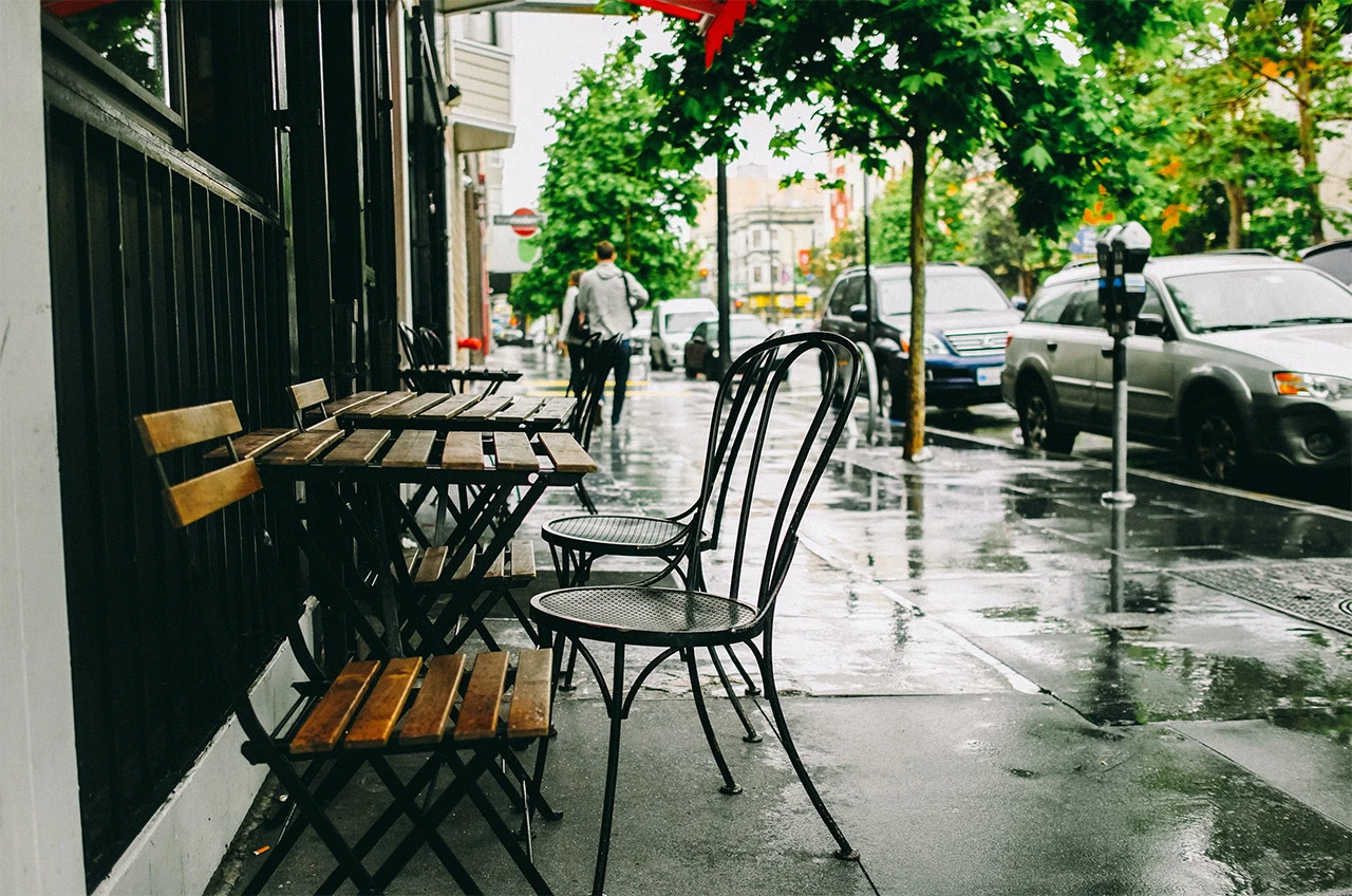 Brzo na kavu, nema nikuda popodne - pljuskovi i grmljavina