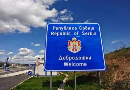 Srbija razmatra mogućnost obveznog PCR testa za sve strance