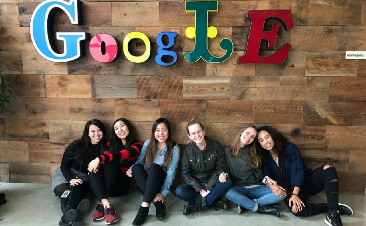 Zaposlenici Googlea radit će od kuće do ljeta 2021.