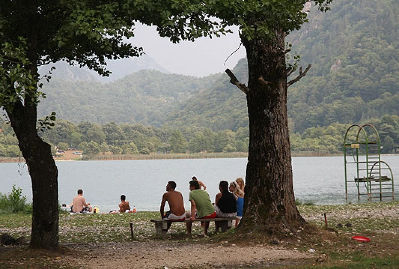 Boračko jezero: Pijana tučnjava na plaži