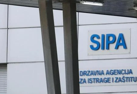 SIPA lišila slobode dvije osobe zbog krijumčarenja migranata