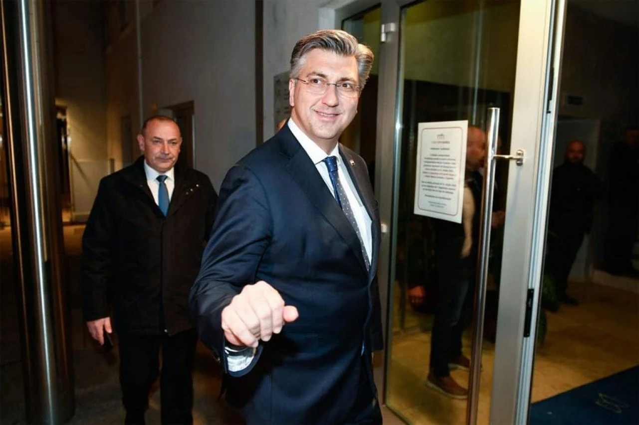 Plenković: Ne skače virus s ramena