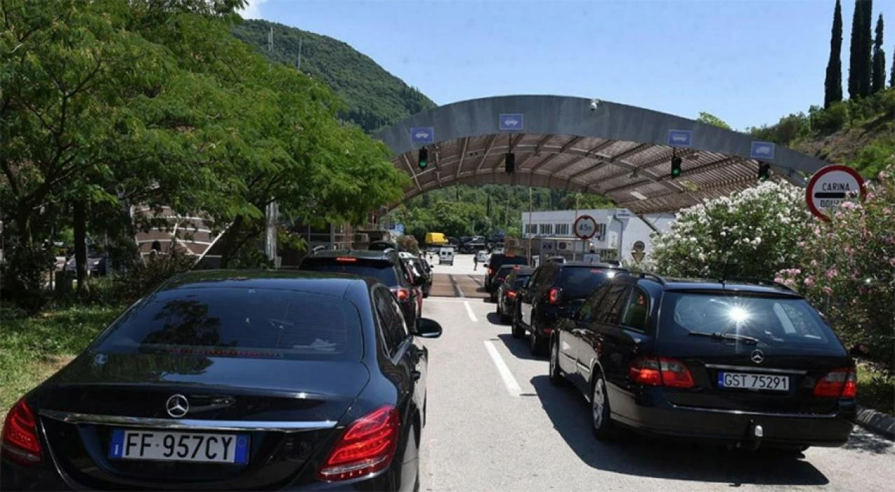 Pojačan promet na graničnim prijelazima