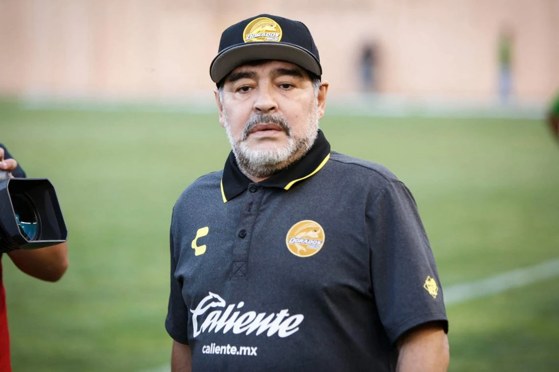 Maradona ostaje trener Gimnasie iz La Plate