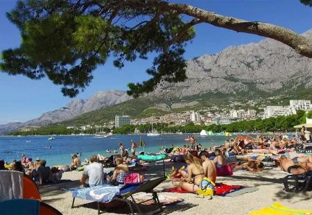 Ljeto vjerojatno neće obuzdati koronavirus