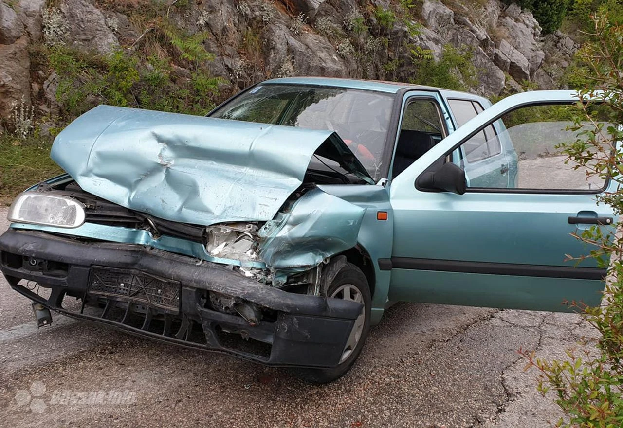 Sudar Golfa i Toyote na putu za Gorance