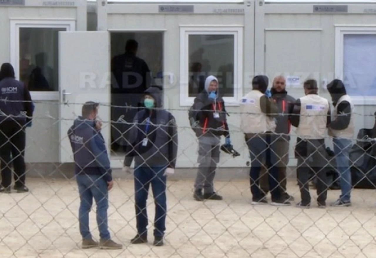 Bihać: Migranti napali policiju i zaštitare, došlo i do pucnjave