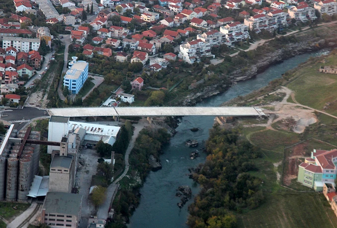 12 godina od potpisa za most i obećanih staza i zelenila
