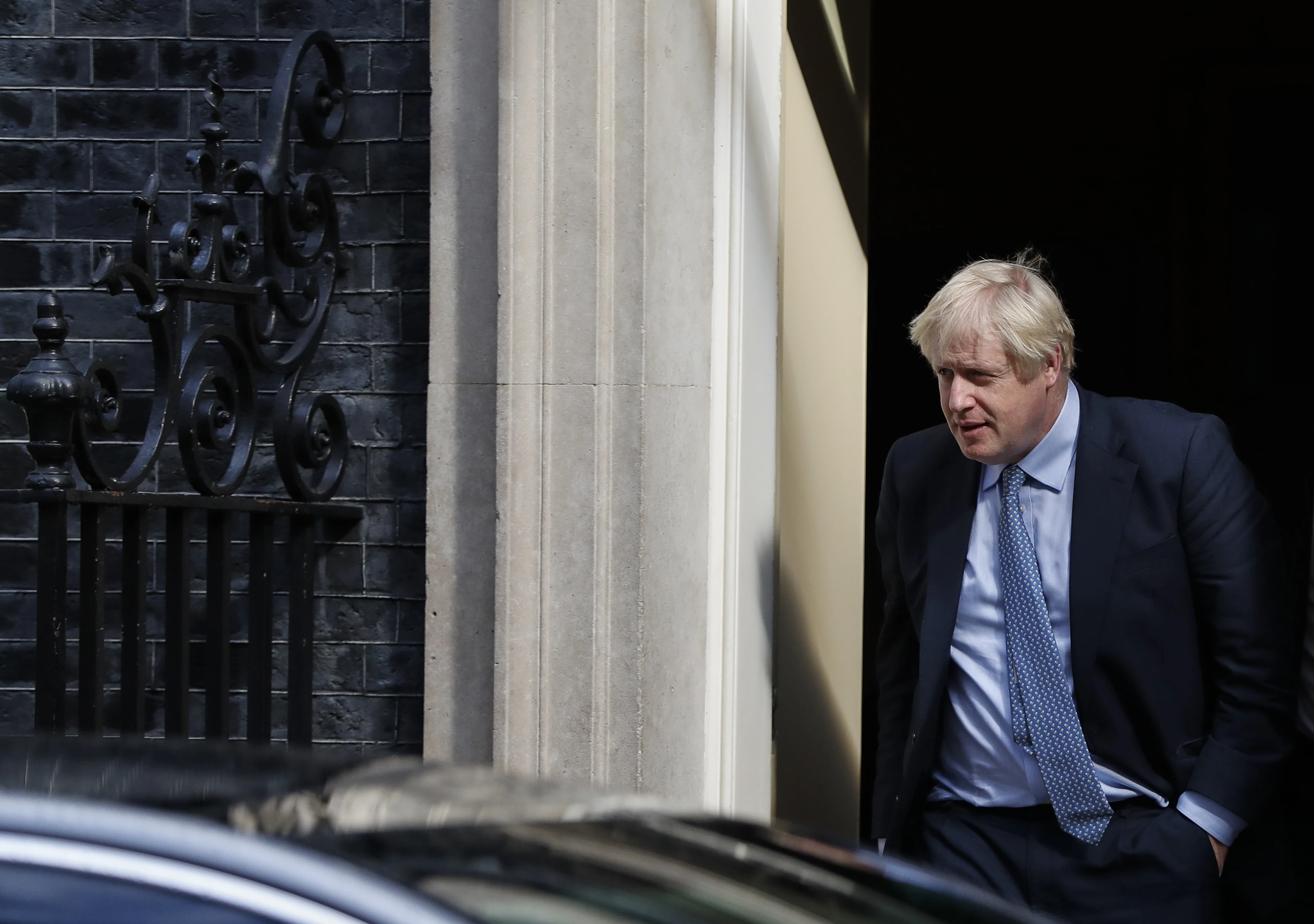 Premijer Johnson se uskoro vraća na posao