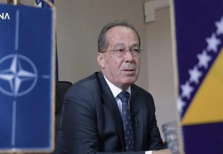 Bi li se BiH drugačije borila s pandemijom da je članica NATO-a?