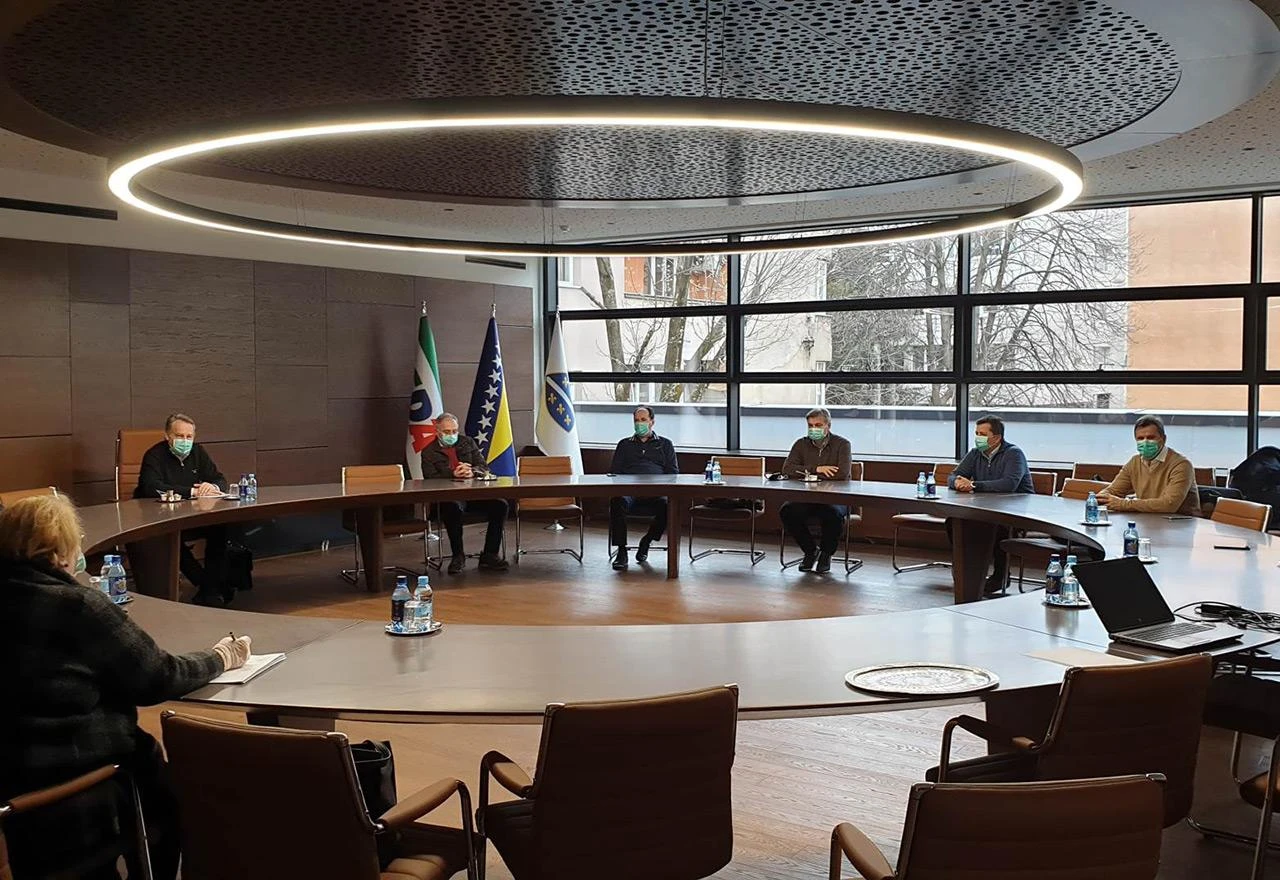Neodgovornost i pasivnost: SDA napala Tegeltiju!