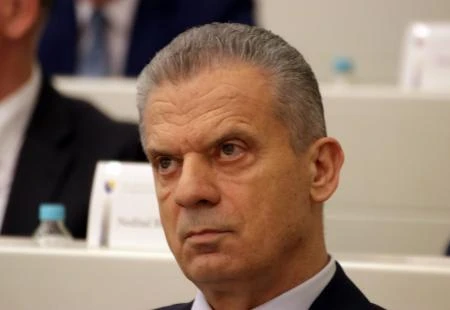 Radončić: Nećemo tolerirati da neki šetaju i šire virus 