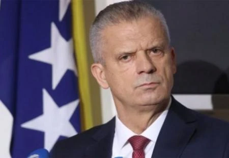 Radončić: Dodik ne treba da provincijalizira ni sebe ni BiH odlascima u Beograd