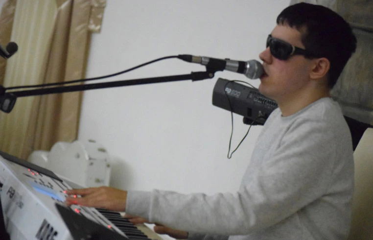 Denis Barta i Dream team Babe snimili duet “Hercegovačka”