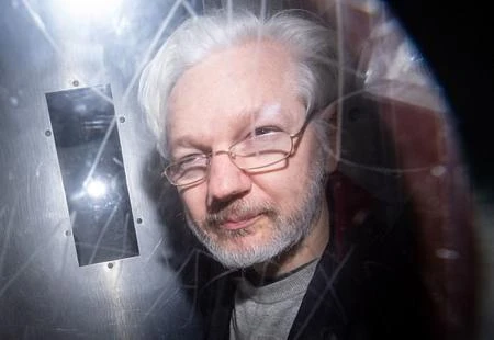 'Žuti prsluci' traže oslobađanje Assangea