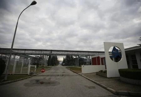 Pokušaj pljačke u Aluminiju: U zaštitara uperili pištolj   