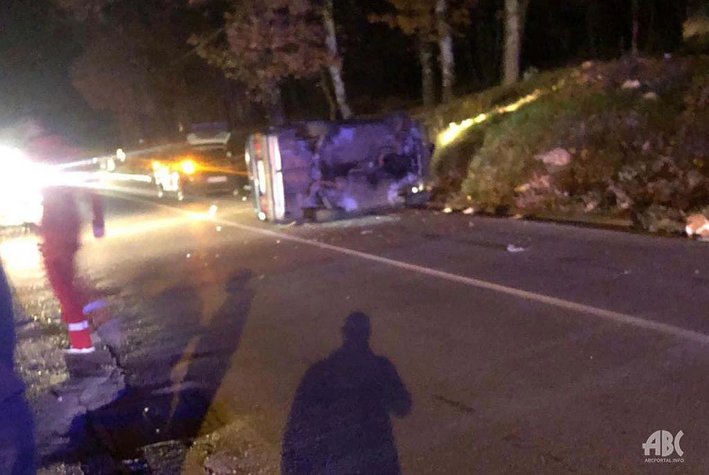 Široki Brijeg: Dvije osobe lakše ozlijeđene u sudaru dva automobila