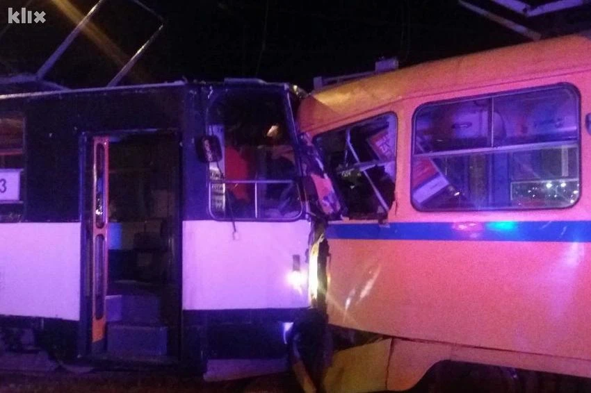 Troje ozlijeđenih u izravnom sudaru tramvaja