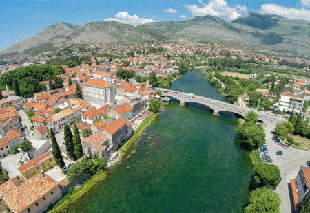 Trebinje muku muči s migrantima