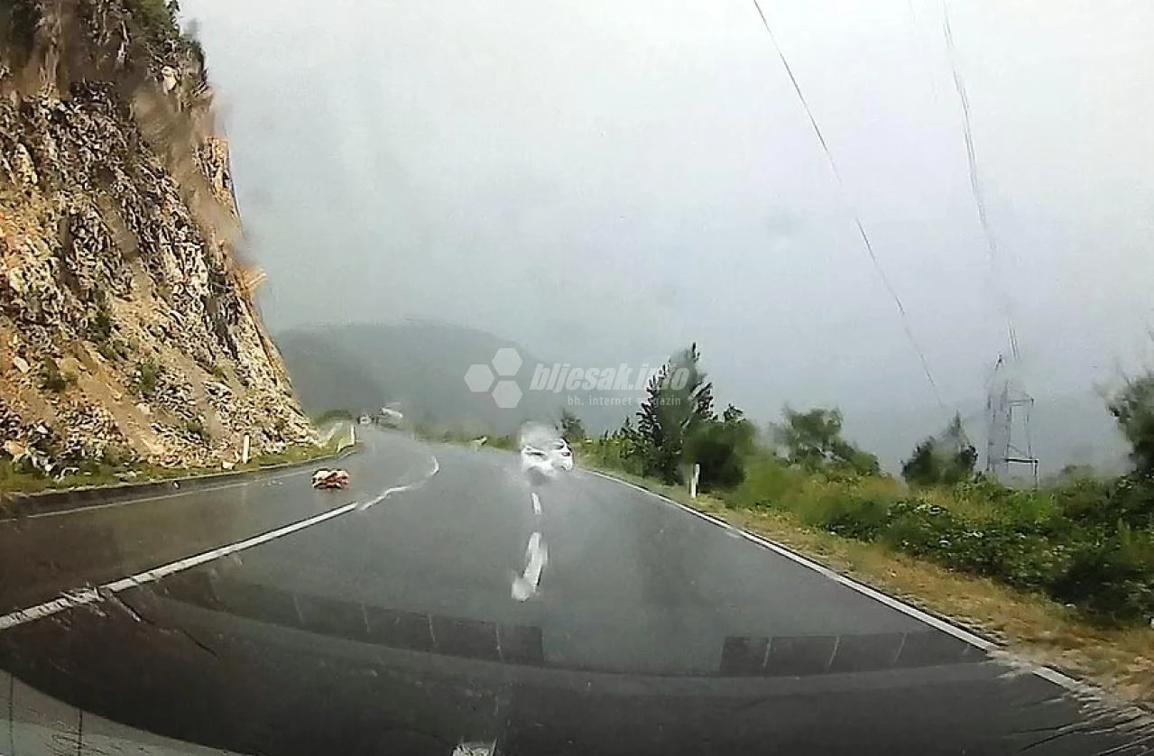 Vozači usporite! Jaki udari vjetra i učestali odroni