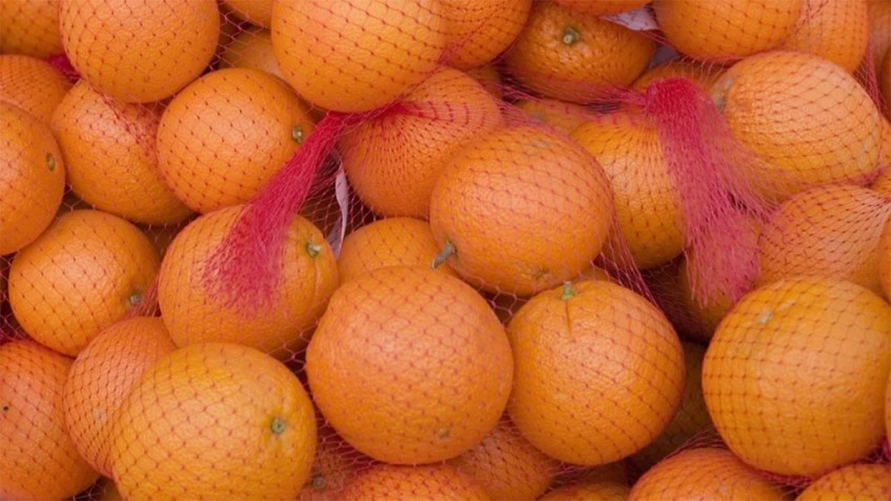 Zašto se mandarine i naranče prodaju u crvenim mrežicama?