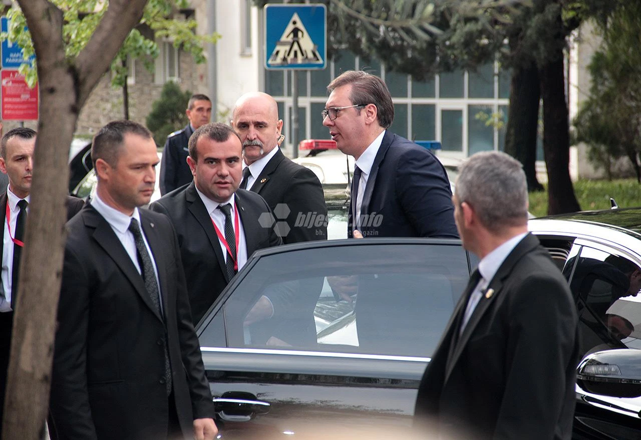Vučić zabrinut zbog potencijalne eskalacije sukoba u regiji