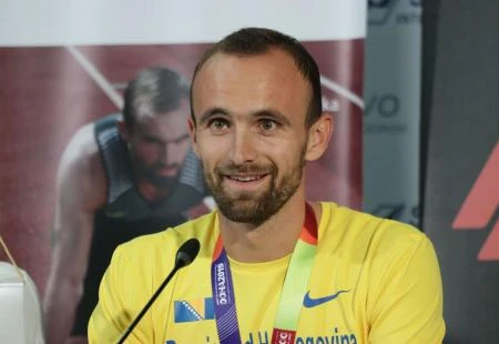 Vijeće ministara nagradilo Tuku s 20.000 KM