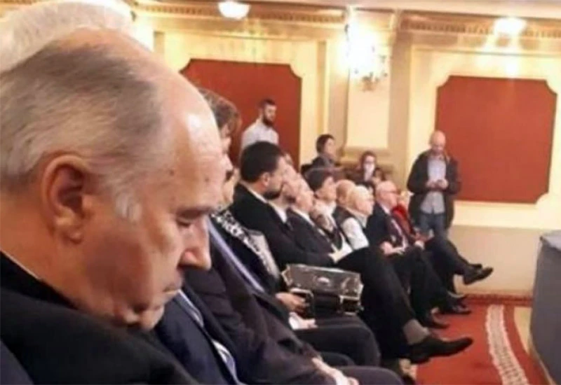 Inzko rekao da neće raditi ništa