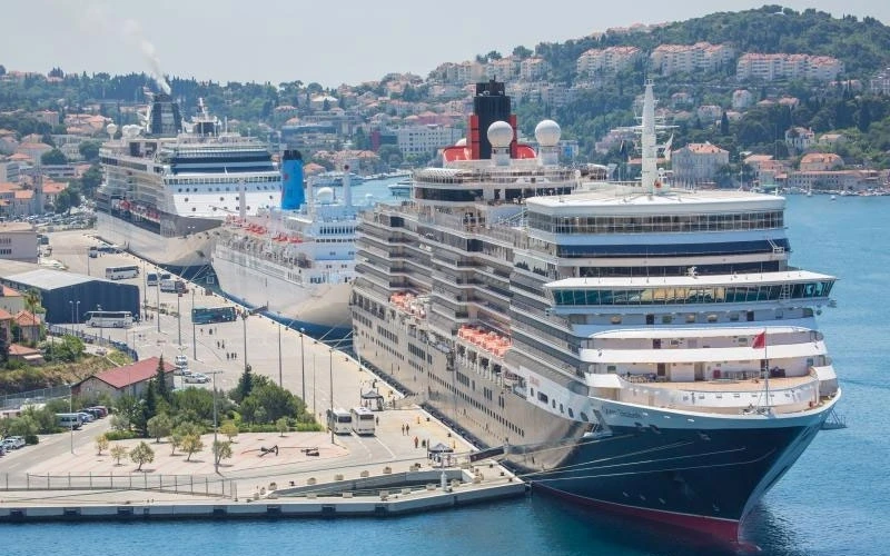 Dubrovnik: Pomorac pao s kruzera i poginuo