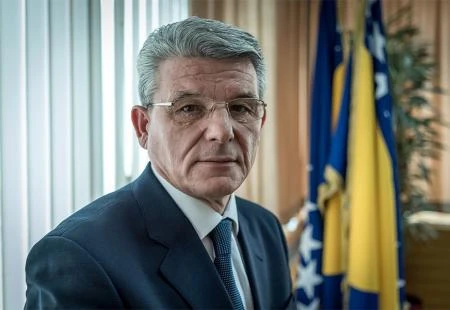 Džaferović potpisao državljanstvo osnivaču 'Islamske države'