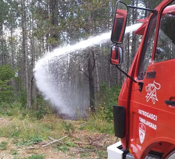 Tri namjerno izazvana požara u Tomislavgradu