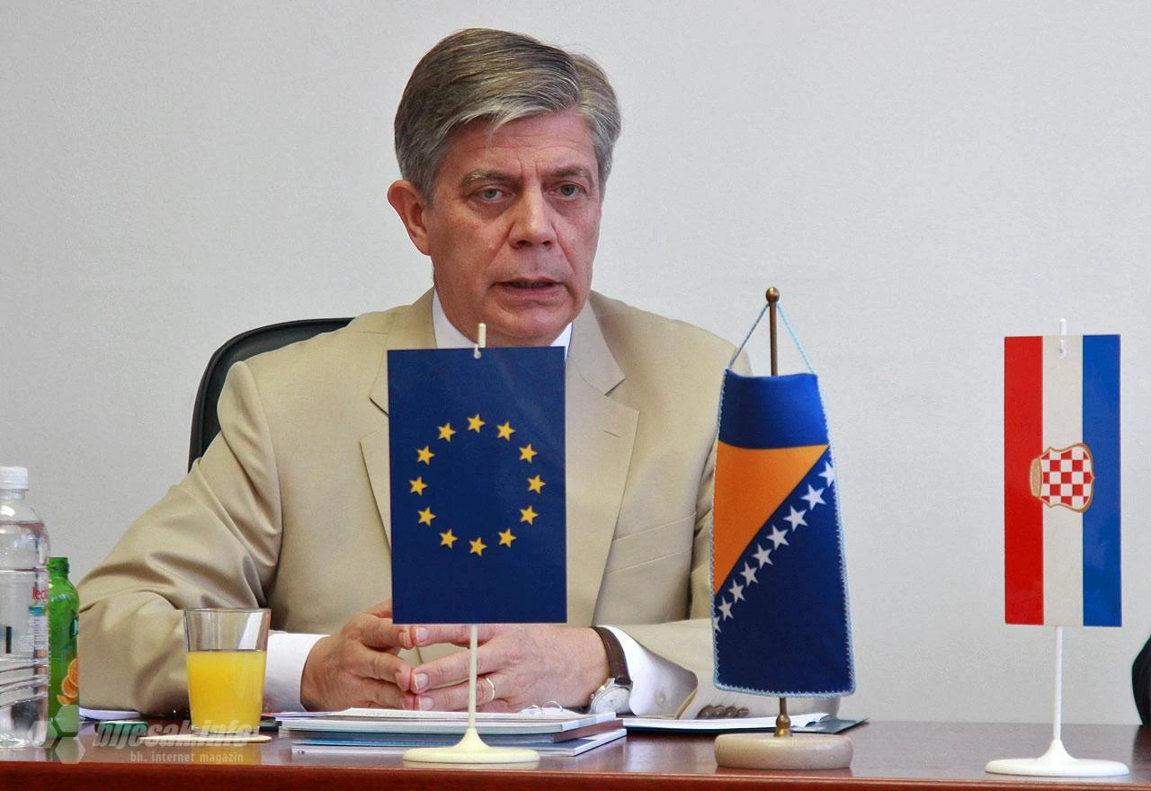 Wigemark: Ništa bez vlasti