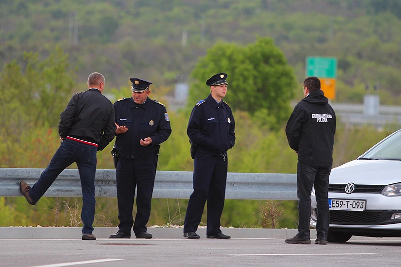 ŽZH: Policija ''uhvatila'' osam Iračana i jednog Iranca