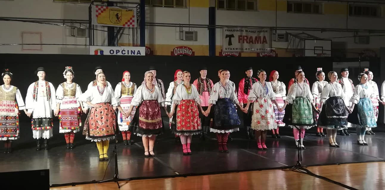 Spektakularan koncert Ansambla Lado u Posušju