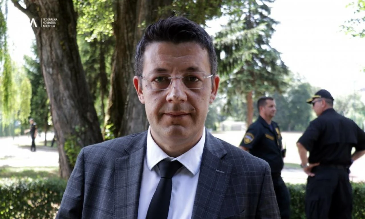 Čampara: Evidentno da rezervni sastav RS ne može donijeti ništa dobro