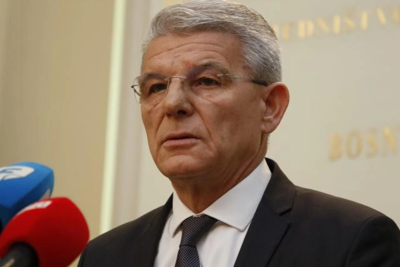 Džaferović odbio Dodika