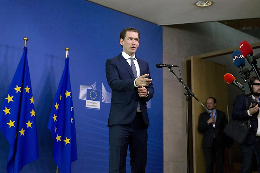 Kurz traži sankcije protiv članica EU-a koje ne registriraju migrante