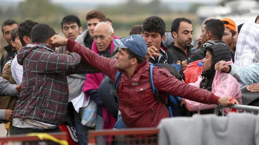 Objavljen video tučnjave migranata u Bihaću