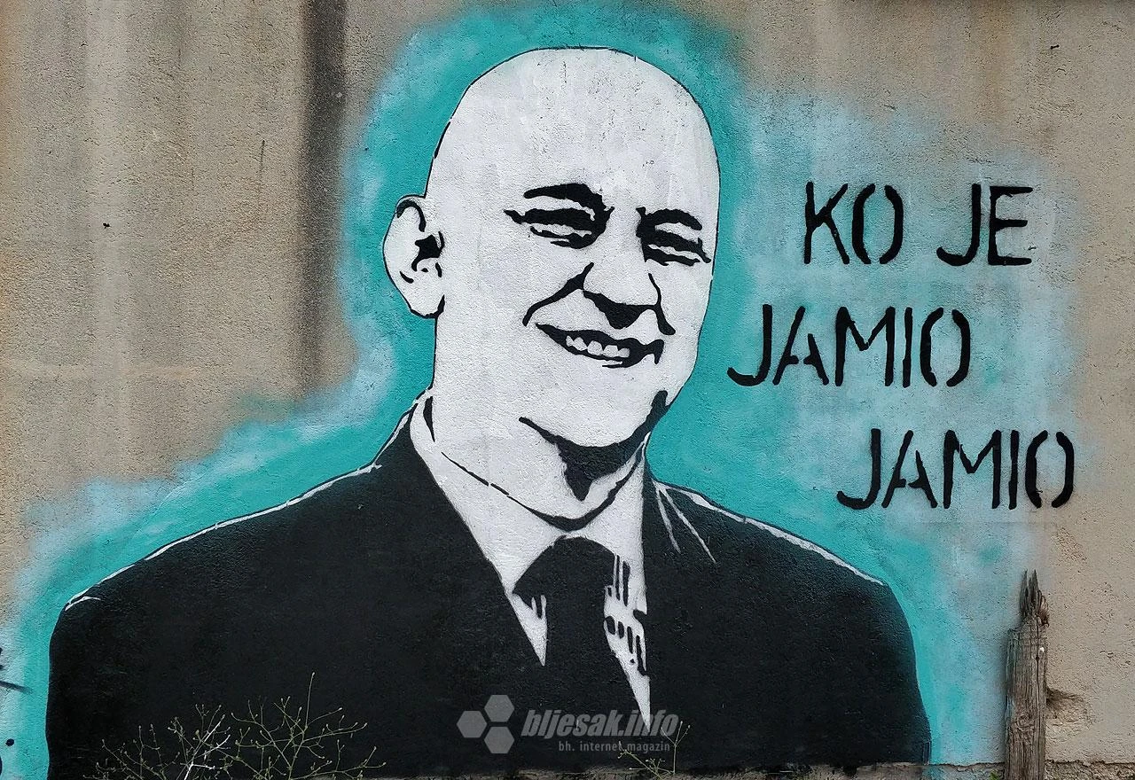 Traže se Rojsovi kamioni za dug