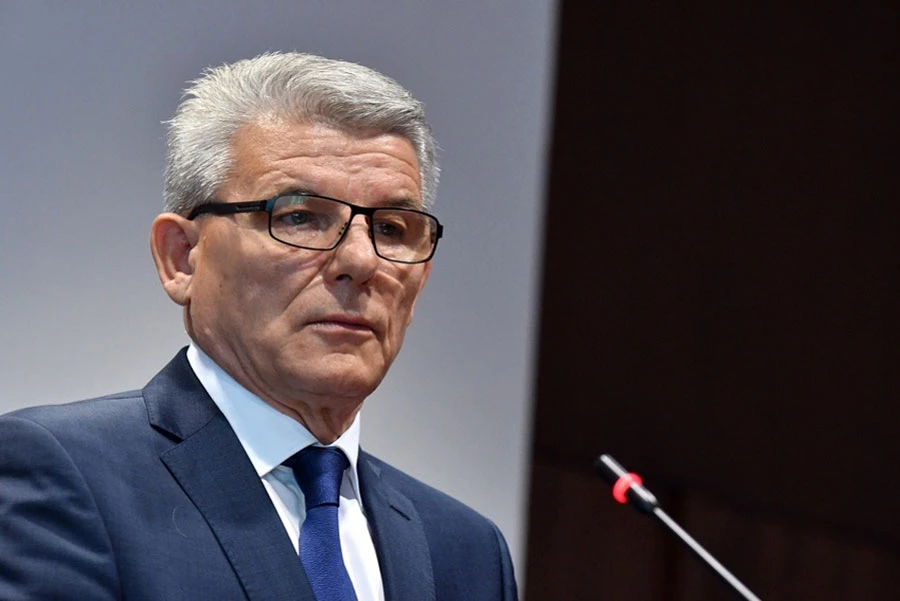 Džaferović : Dodik s papom Franjom ne može govoriti u ime BiH