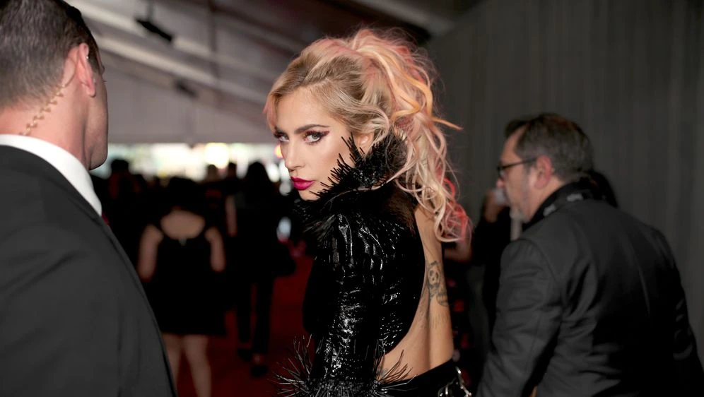 Lady Gaga progovara o ovisničkoj prošlosti