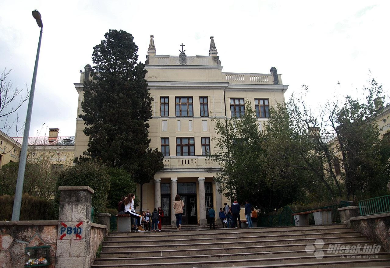 Štrajk upozorenja u srednjim školama ŽZH